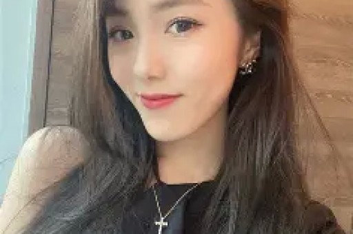 顶流女星红毯互撕太刺激！站位暗战+造型翻车现场曝光内娱潜规则被扒-第1张图片-