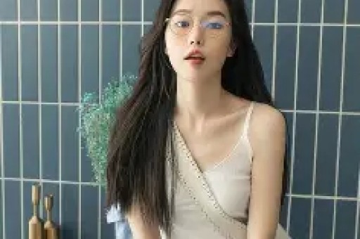 惊天爆料！万斯撕破特朗普伪装 白宫潜规则曝光 穿棕鞋必遭训斥碾压