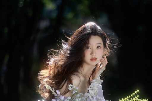 杨子带23岁新女友见91岁母亲铜钱盆抢镜黄圣依17年终是一场空